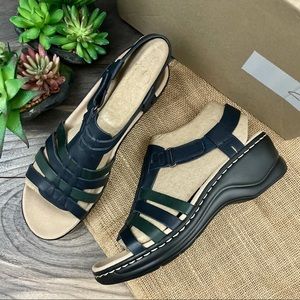 clarks navy blue sandals